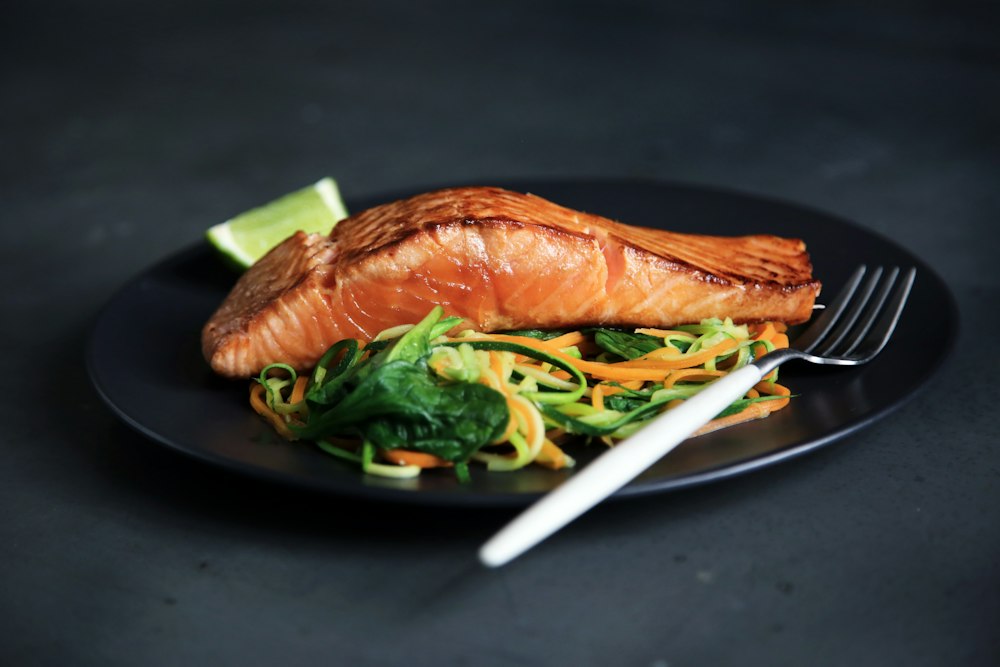 Fresh Atlantic Salmon Fillet — view 1